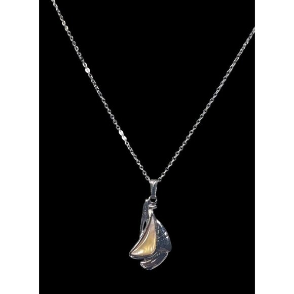 Preppy Nautical Silver Tone Sailboat Pendant Necklace With Shell Inlay - Picture 1 of 6